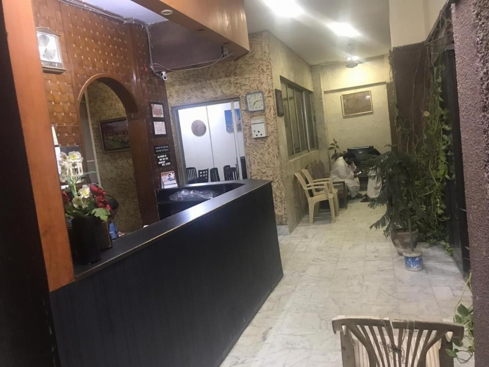 Hotel Zeeshan Main image